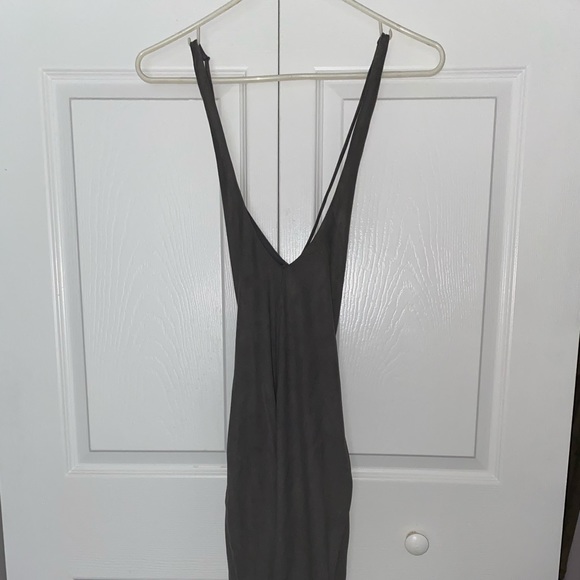 Little Grey Dress - Picture 3 of 4